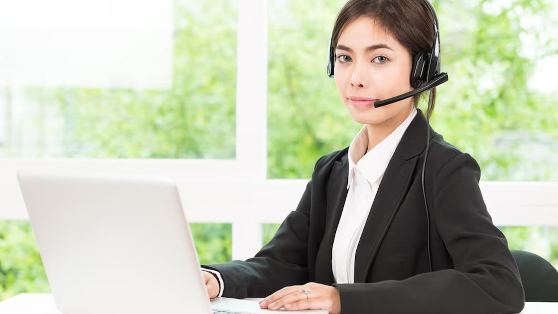 Hình ảnh hỗ trợ khách hàng PKwin